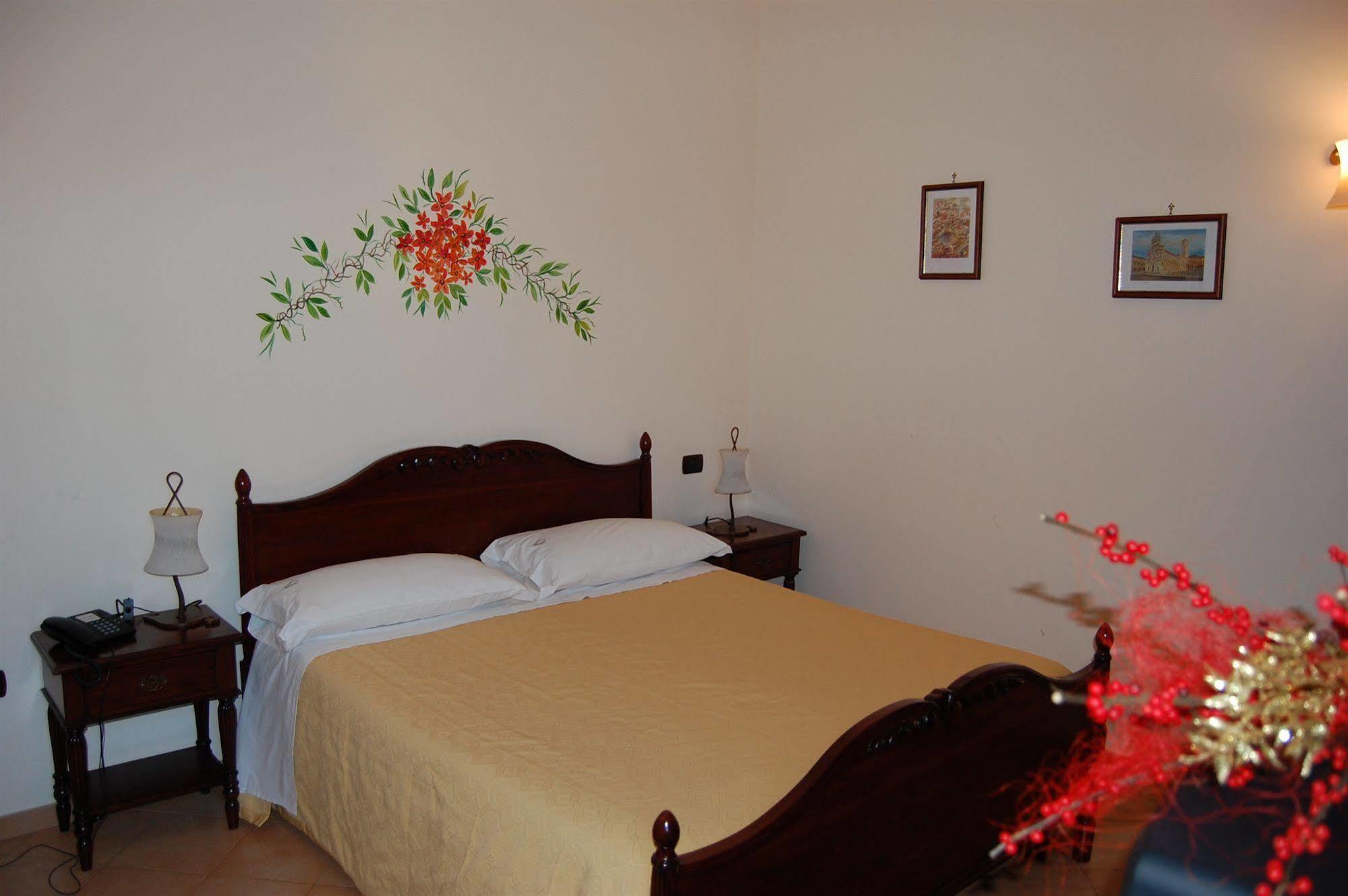 Venus Park Hotel Castel Volturno Exterior photo